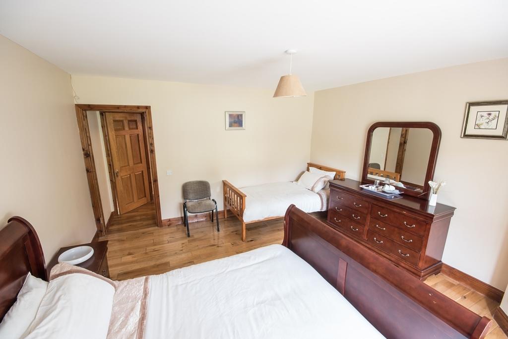 Restmore B&B Annascaul Экстерьер фото